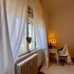 Breathtaking Centre Views - Bright & Spacious 2br