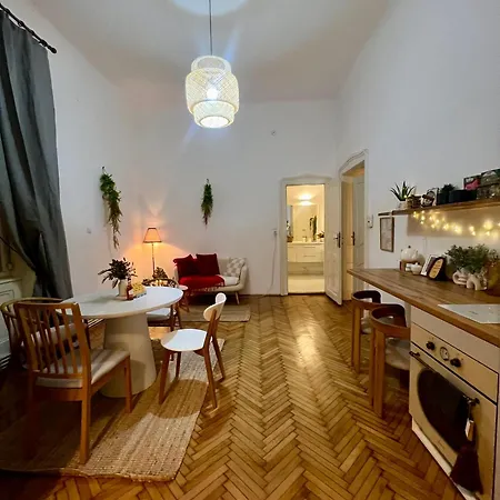 Apartment Breathtaking Centre Views - Bright & Spacious 2br