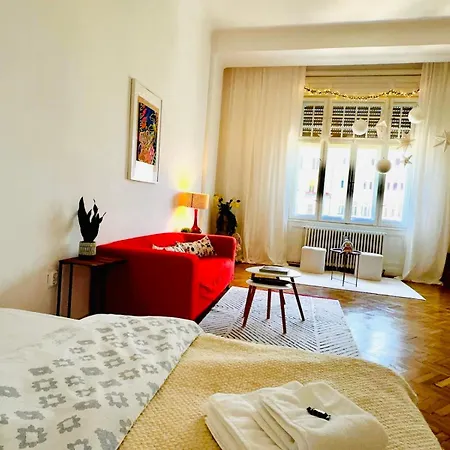 Breathtaking Centre Views - Bright & Spacious 2br * Timișoara