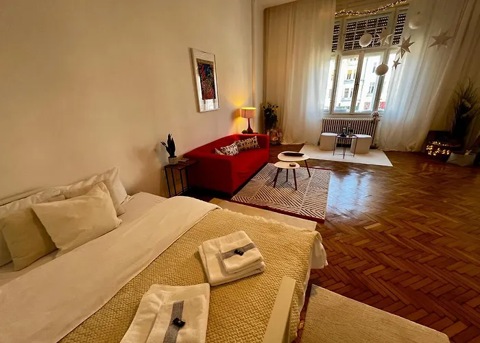 Breathtaking Centre Views - Bright & Spacious 2br Apartamento *