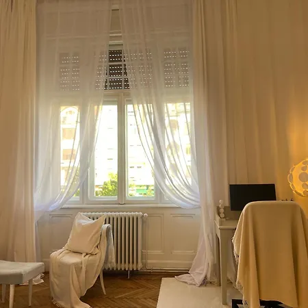 Apartment Breathtaking Centre Views - Bright & Spacious 2br